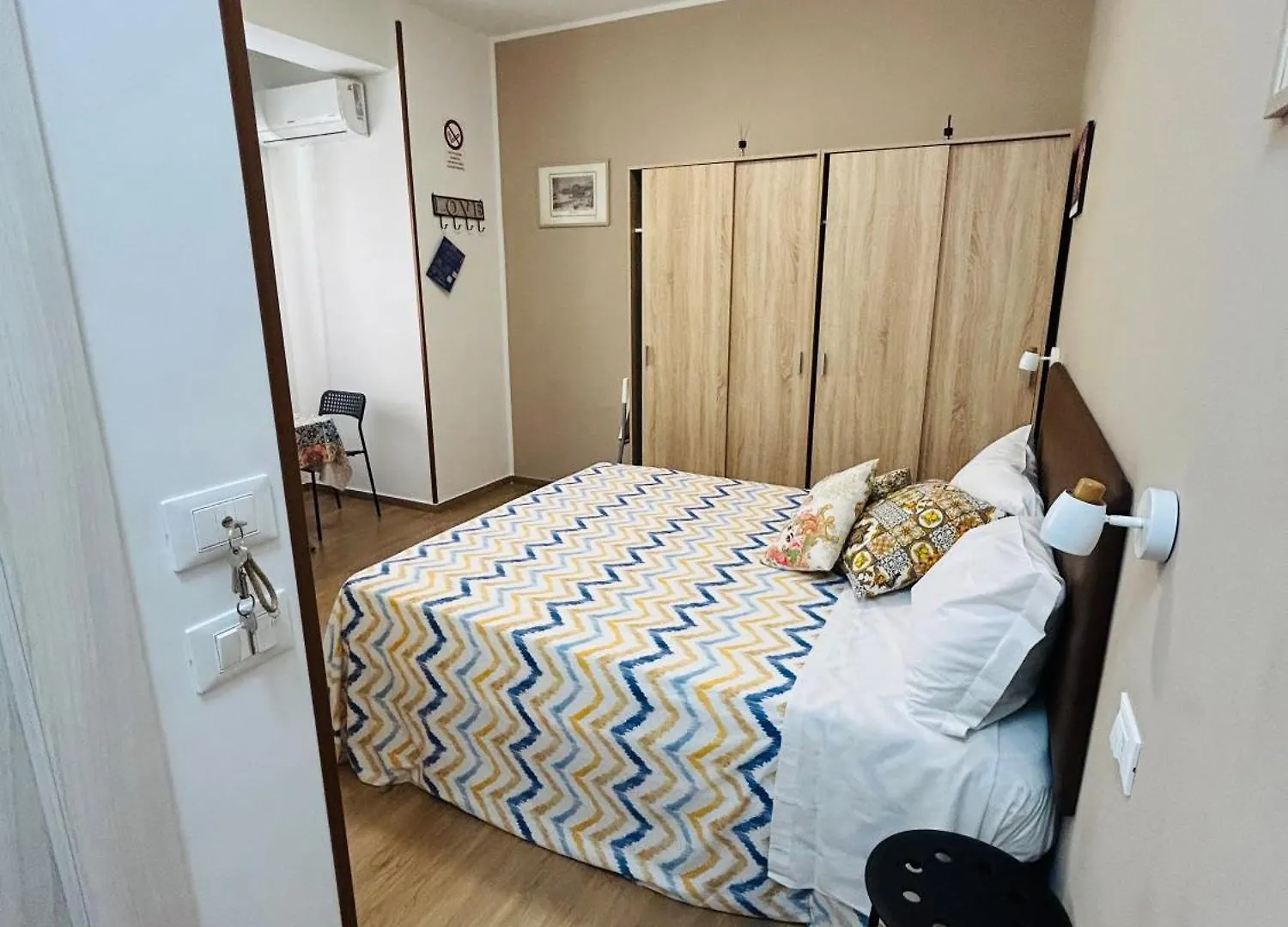 Sicilyhouse Palermo Otel 2*,